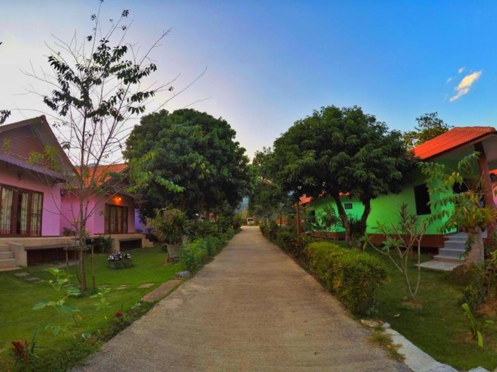 Donut Resort Mae Sai Exterior photo