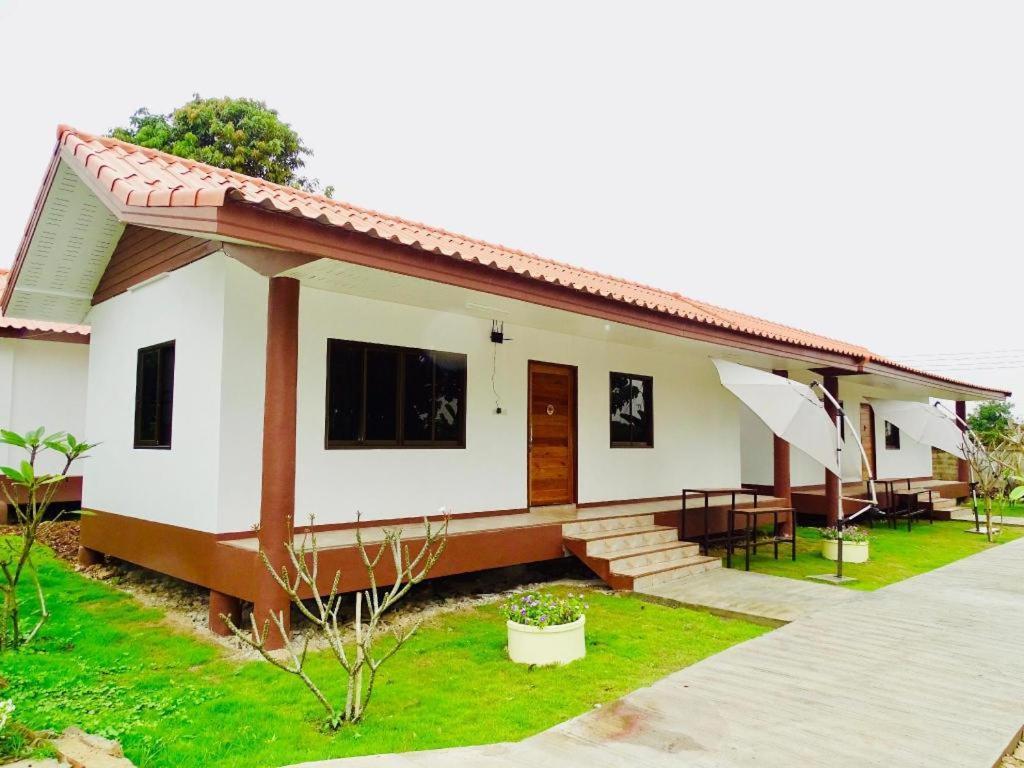 Donut Resort Mae Sai Exterior photo